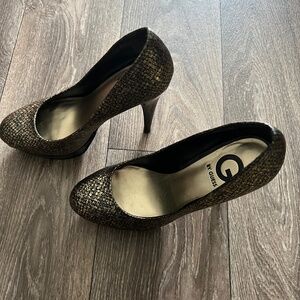 Black and gold snake print platform heel G by Guess size 8